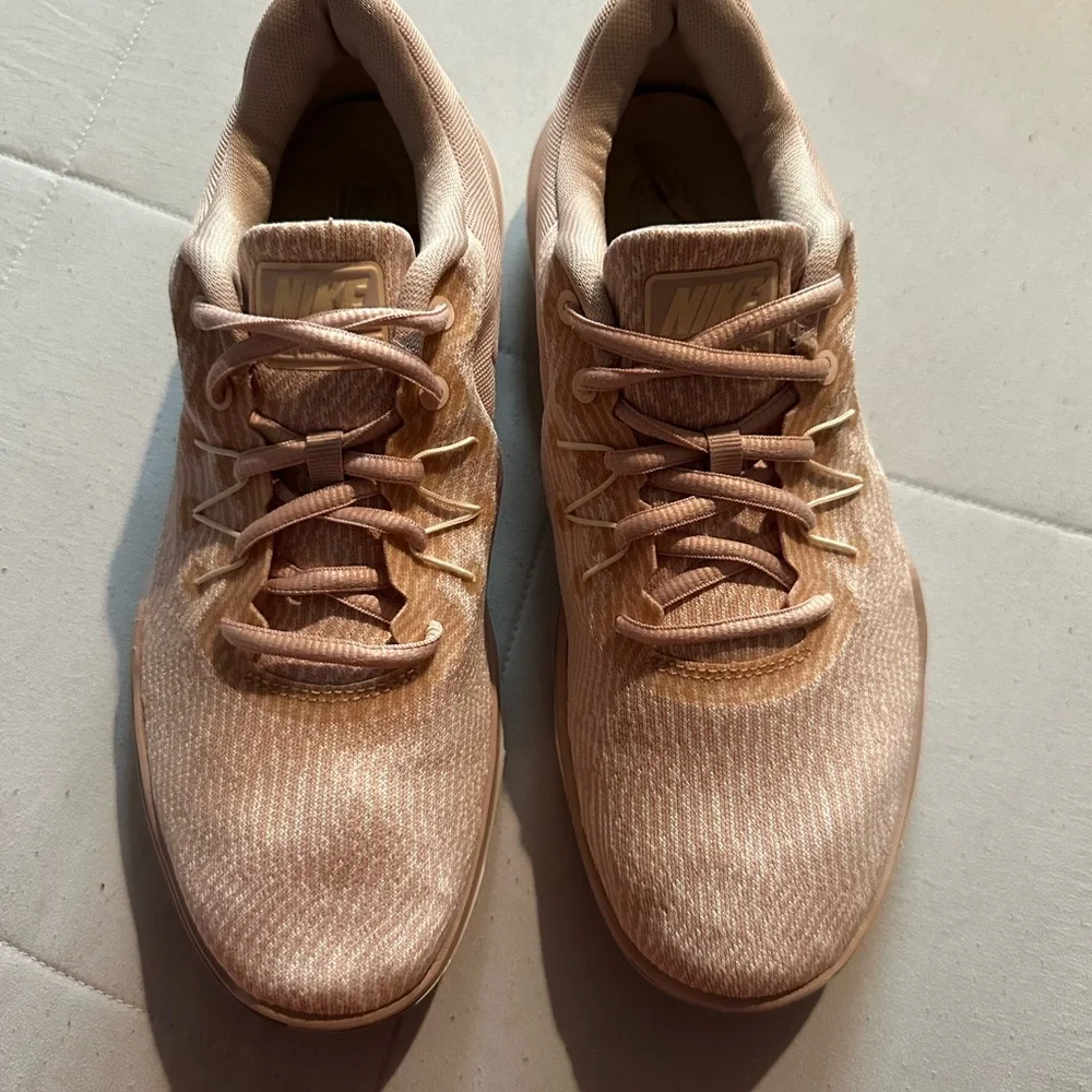 Nike Women's Beige and White Sneakers - Picture 7 of 11